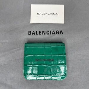 ❌ SOLD ❌ NWT BALENCIAGA Calf Leather Crocodile Embossed Wallet in Jade / Green!